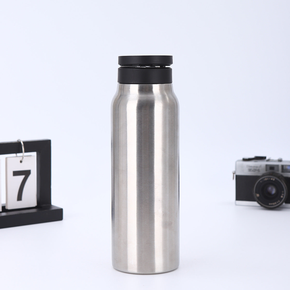 Stainless Steel Magnetic Insulated Water Bottle with Phone Holder